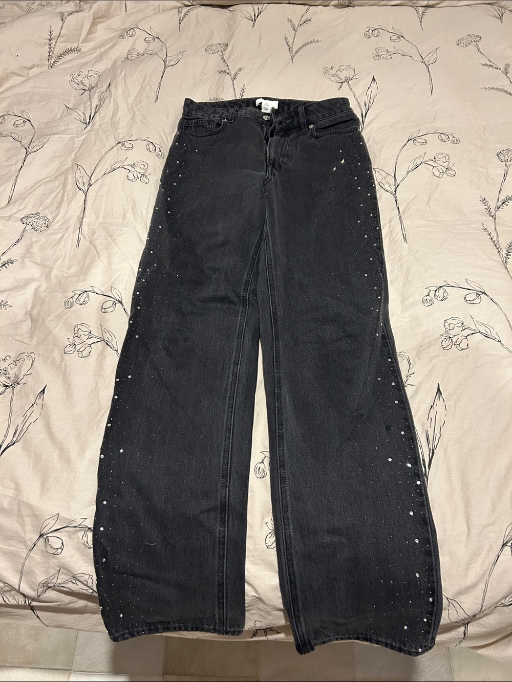 H&M Black Wide-Leg Jeans with White Paint Splatter